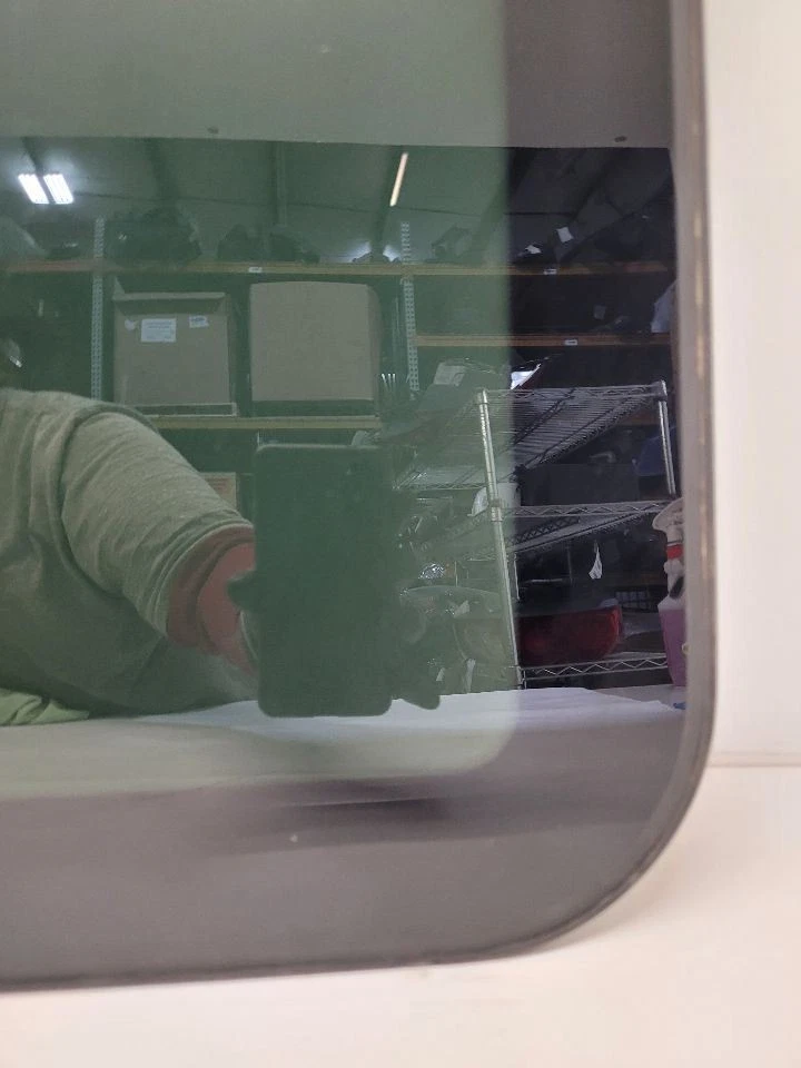 2011-2018 VOLKSWAGEN JETTA Sun Roof Sunroof Glass 5C6877071A - Image 4 of 4