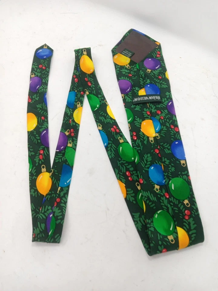 Corbata Lillian Vernon Adornos de Navidad Acebo Vintage Novedad 100% Seda Foto 4 de 4