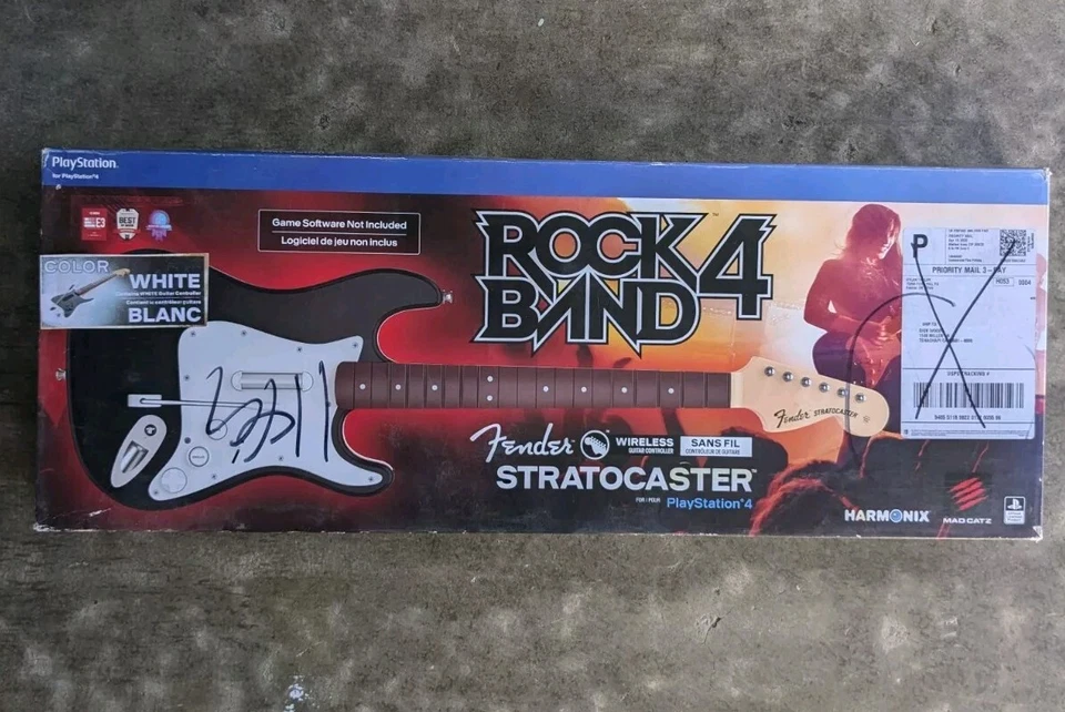 RockBand 4 Wireless White Fender Stratocaster Guitar PlayStation PS4 PS5 - Image 4 of 4