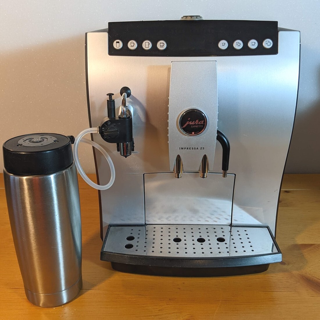 Jura Impressa Z5 One Touch Refurbished Super Automatic Espresso