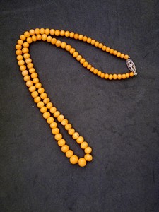 ANTIQUE CHINESE NATURAL CORAL BEAD NECKLACE W/ SILVER CLASP, MADE FOR EXPORT