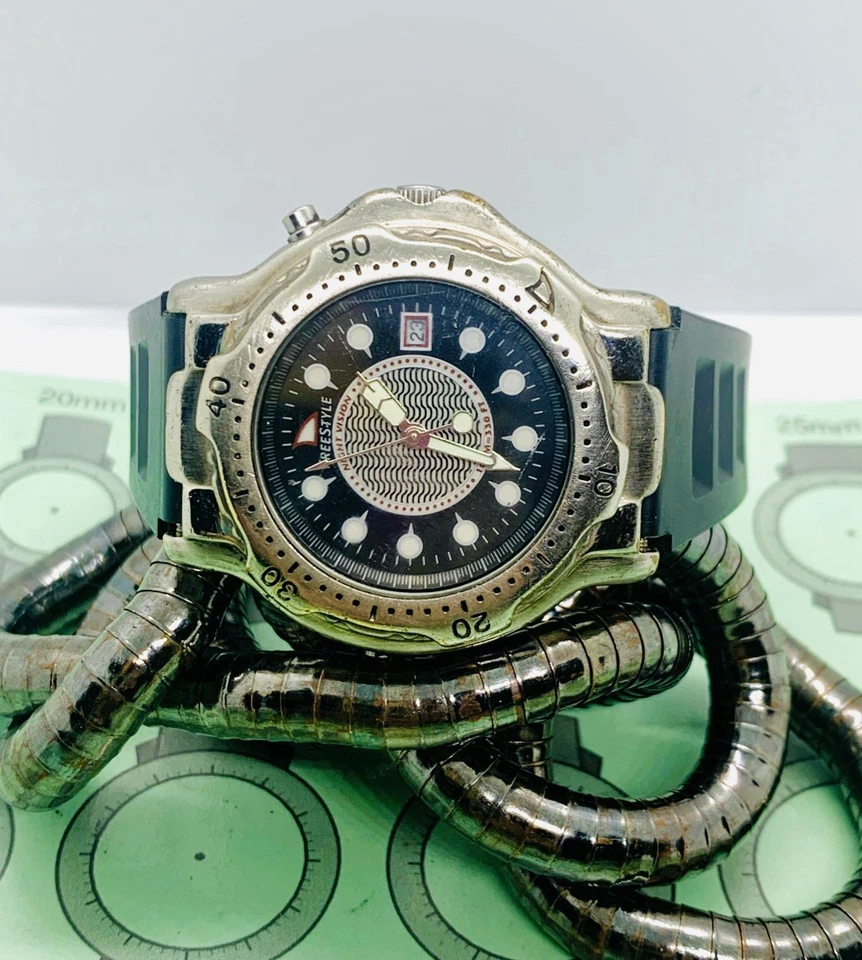 Фристайл дайвер ретро ночного видения серебро/черный резиновый ремешок мужские часы работают! - Изображение 2 из 4