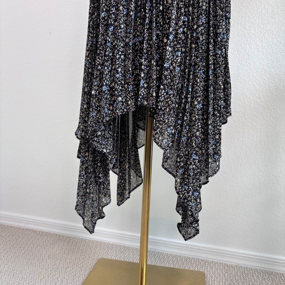 MICHAEL Michael Kors Floral Pleated Halter Dress Womens Small, Black and  Silver | eBay