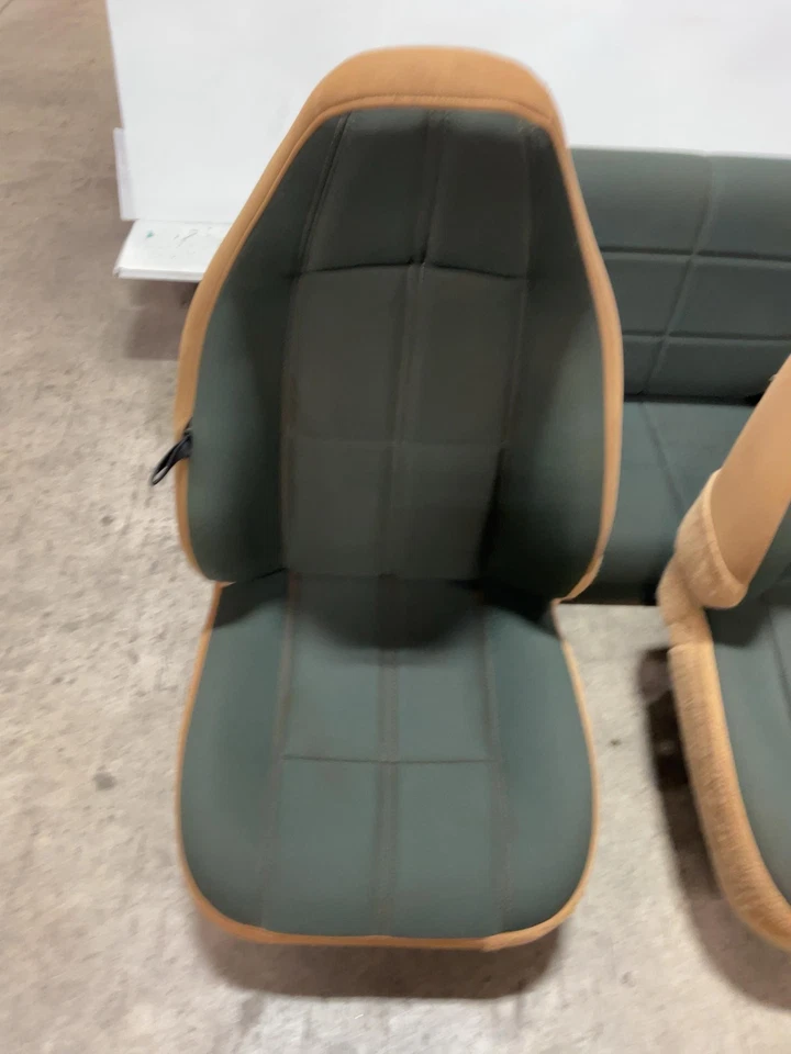 Jeep TJ Wrangler OEM Sahara Juego de asientos verde y tostado 1997-2002 047462 Foto 3 de 4