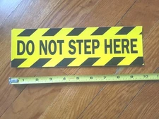 DO NOT STEP HERE Sticker Sign Decal Label Safety Caution Warning Vinyl 10" x 3"