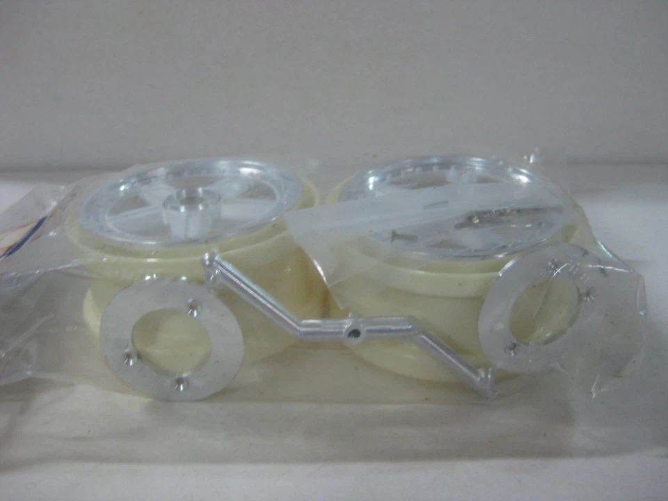 KYOSHO GT-13 LLANTAS TURISMO 1/8 - Imagen 3 de 4