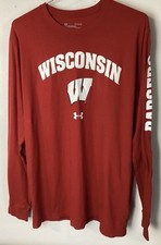 Wisconsin Badgers Under Armour Heat Gear Loose Size XL Long Sleeve Red T-Shirt