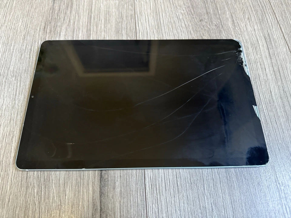 Tablet Samsung Galaxy Tab S6 Lite Pantalla 10.4” Azul ROTA AGRIETADA PARA REPUESTOS Foto 3 de 4