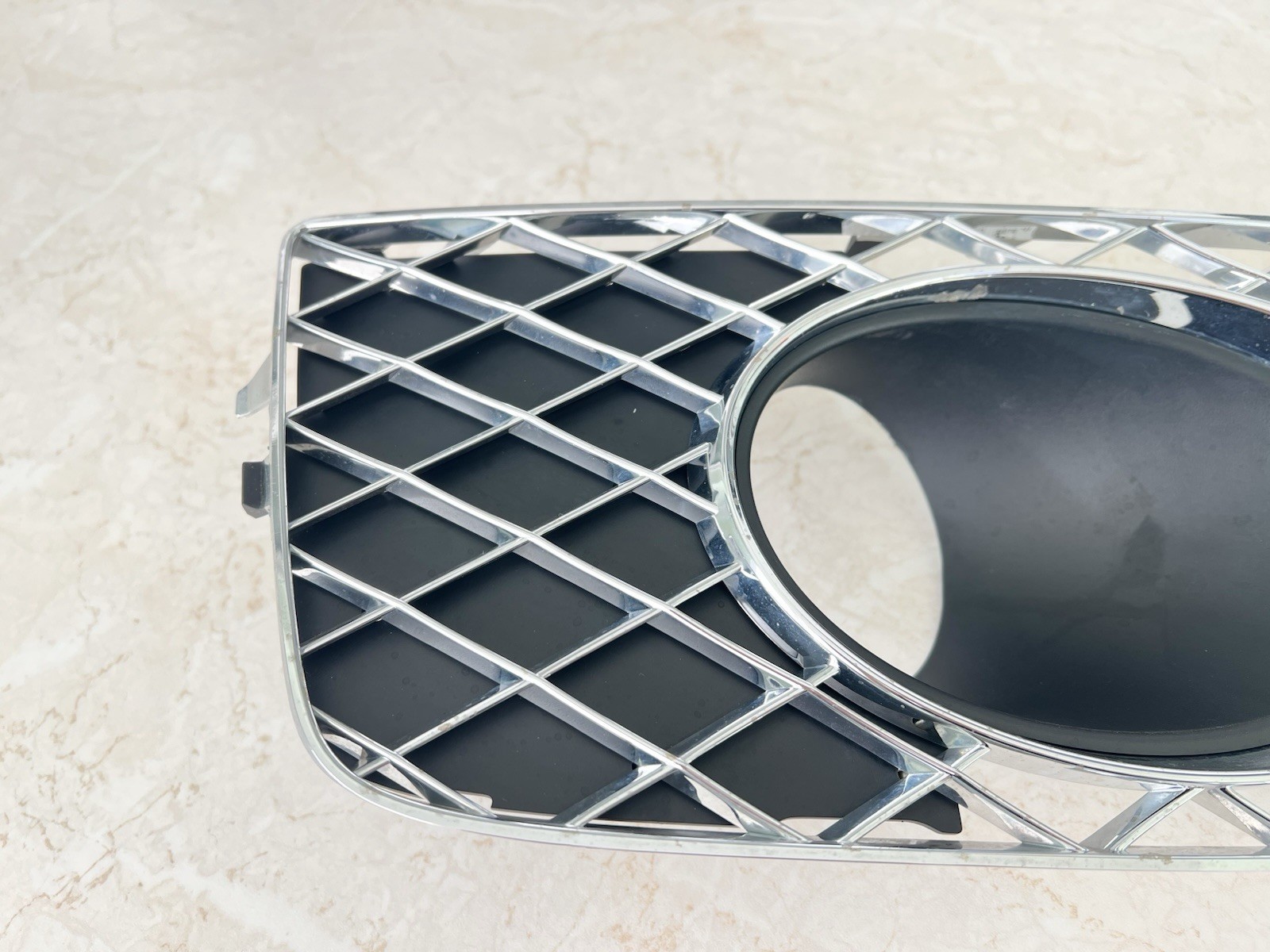 Bentley Bentayga 2016-2019 Front Left Bumper grille Chrome P/N 36A807681