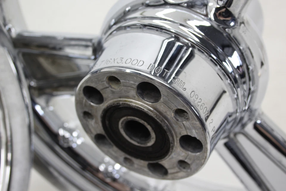 01-08 Harley Davidson Road King Juego de 16 ruedas delanteras/traseras cromadas detonador Foto 3 de 4