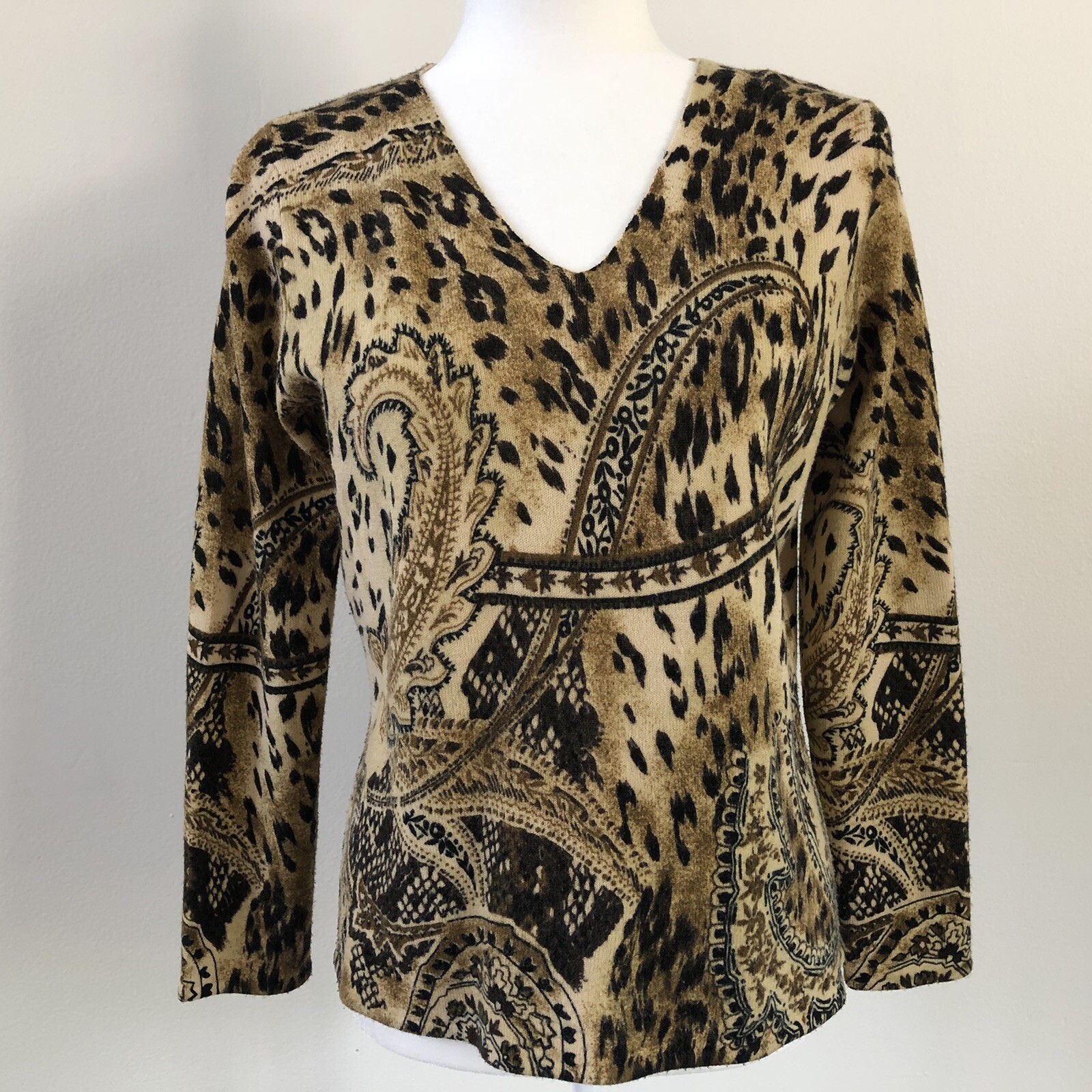Stylish Women’s Animal Print Long Sleeve V-Neck Top Size M N100156