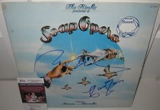 THE KINKS RAY DAVIES SIGNED SOAP OPERA ALBUM DAVE ROCK AUTOGRAPH X2 JSA COA   
