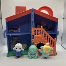 MOON AND ME Hasbro Take & Go House Playset With 3 Figures