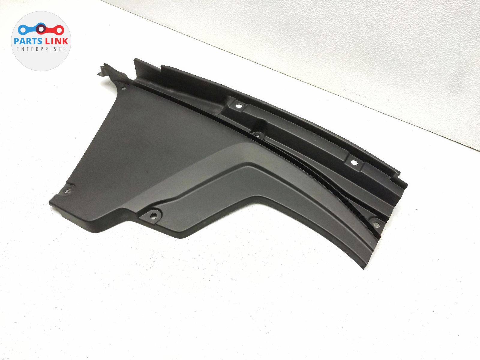 2017-20 MASERATI LEVANTE LEFT COWL TRIM WINDSHIELD ENGINE BAY SIDE COVER M161
