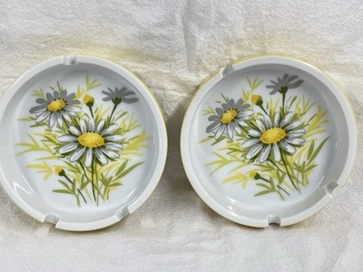 Vintage Fitz And Floyd Yellow Daisy Ashtrays Set Of Two