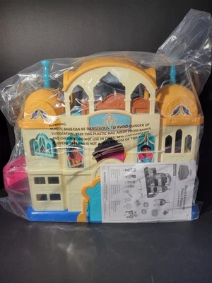 Mira Royal Detective Royal Adventures Palace Playset Disney Junior W/ 4 Figures