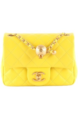CHANEL SCHULTERTASCHE GELB 2023 PEARL CRUSH SQUARE MINI GESTEPPT LEDER