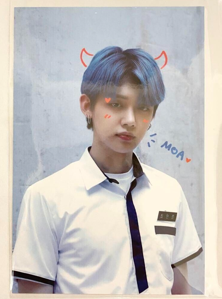 TXT Yeonjun Run Away 943 Broadcast Photocard Tomorrow x Together