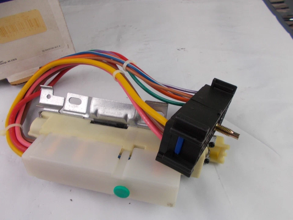 Ignition Switch-Starter Switch CARQUEST BWD CS586 fits; Buick & Cadillac - Image 2 of 4