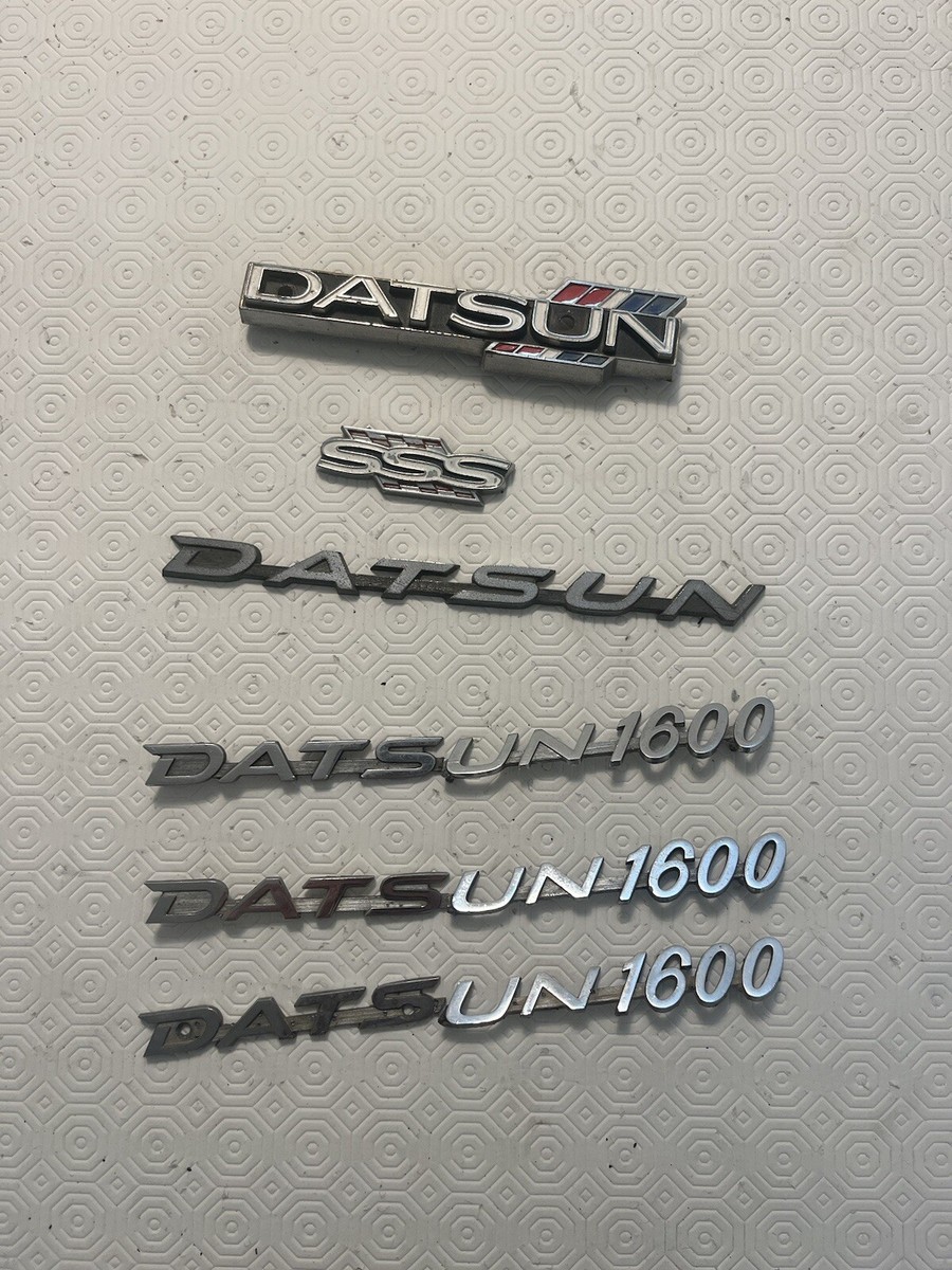 Datsun 510 1600 SSS set of badges Original japanese used emblems