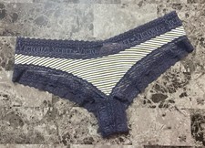 NWT VICTORIA'S SECRET M WHITE GREEN STRIPE LOGO LACE VINTAGE RARE CHEEKY PANTIES