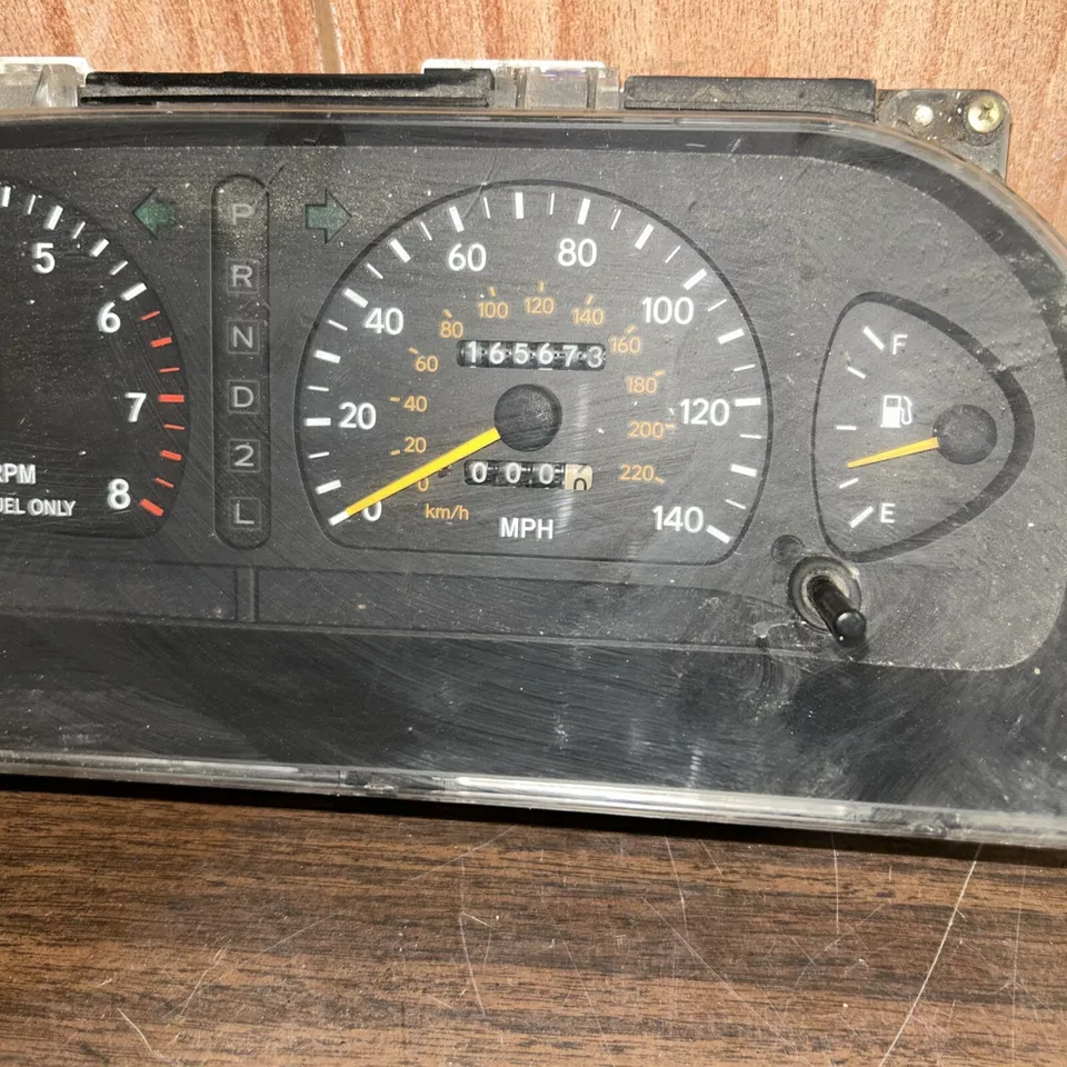 Cuadro velocímetro instrumento Toyota Avalon 1995-1997 OEM, 83010-07011-00 Foto 2 de 4