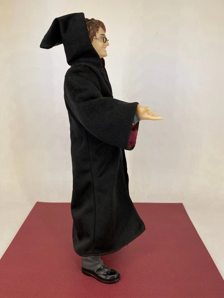 Mattel 2003 ☆ HARRY POTTER ☆ Deluxe Magic Powers - Harry Doll /Action Figure - Image 4 of 4