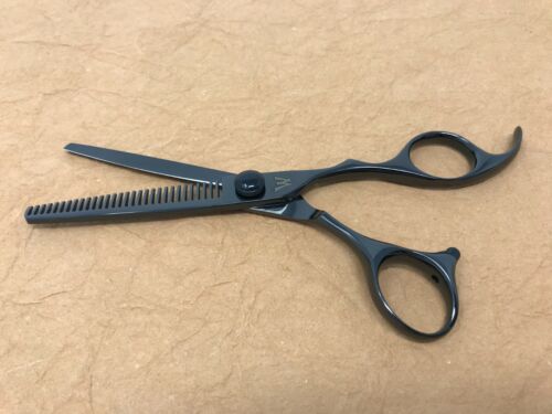 Washi Beauty Black Dragon 30 Tooth Professional Thinning Shear Unused Returned - Picture 1 of 4