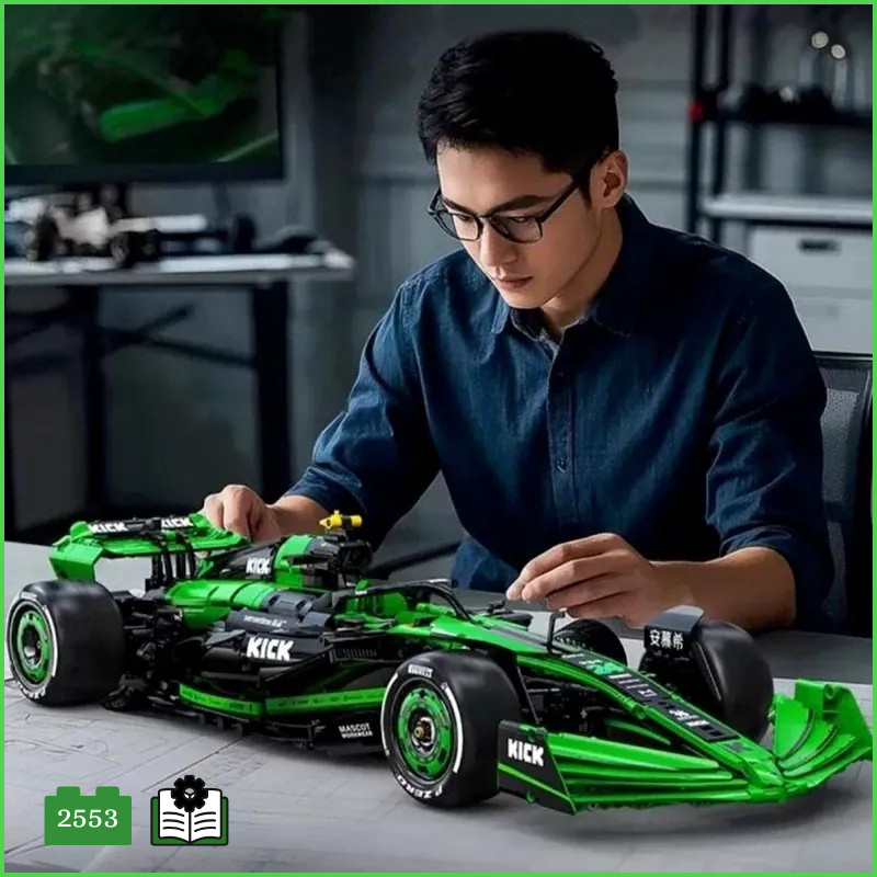 CaDA C64010 Kick Sauber F1 Team C44 Building Blocks Set 2553pcs