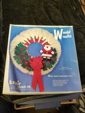 Vintage 1987 Kappie Originals Merry Christmas to All Wreath Kit W008 Open Box