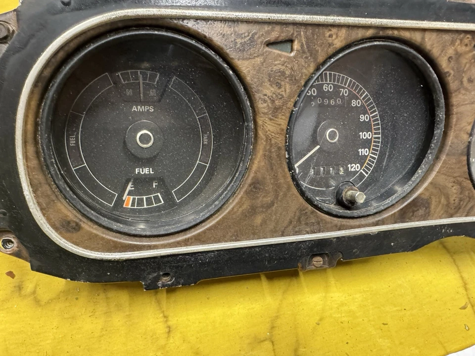 Cuadro de instrumentos Mercury Cougar XR7 1970 70 - Completo (¿puede caber 1969 69?) Foto 2 de 4