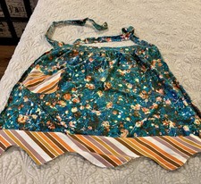 Vintage Teal and Peach Patterned Cotton Apron with Scalloped Hem  Patch Pocket