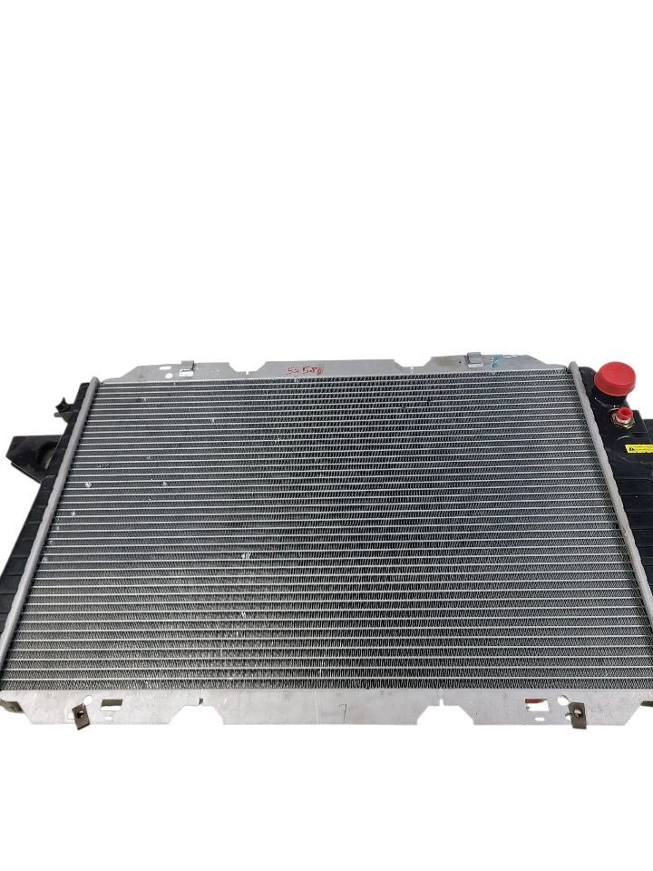 Радиатор 8-351 Вт 2 ряда коробка передач C6 подходит для 85-91 BRONCO 649497 - Изображение 3 из 4