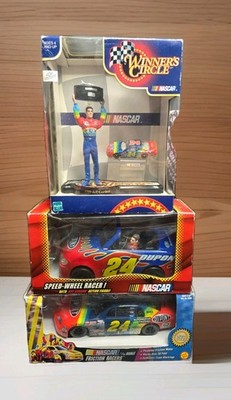 Jeff Gordon bundle NASCAR model cars Collectible Winner s Circle Figure & DuPont