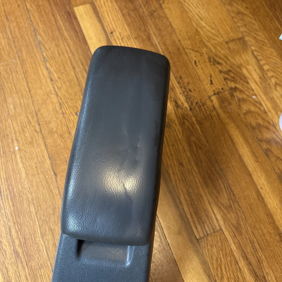 1990 - 1995 年丰田 4Runner SR5 中控台扶手原始设备制造商 91 92 93 94 扶手 — 第 4/4 张图片