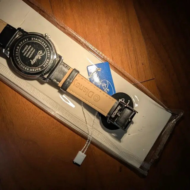 Disney Mickey Mouse Watch - Nearly Unworn, Battery Needed