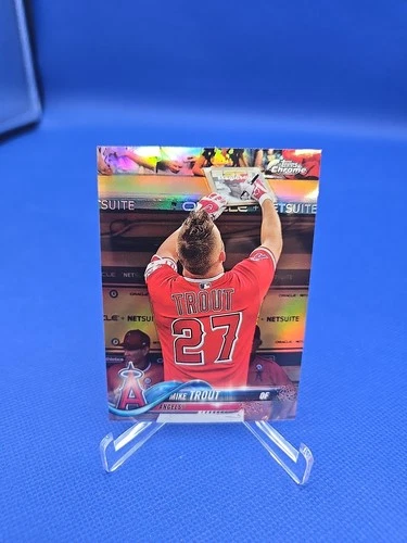 2018 Topps Chrome Mike Trout Image Variation Refractor Signing Auto #100.  C53