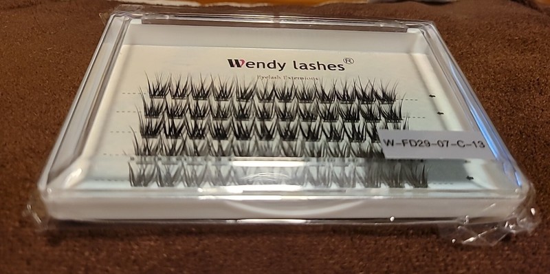 Wendy Lashes Eyelashes Extensions 40P 0.07D 13mm Brand New Sealed.