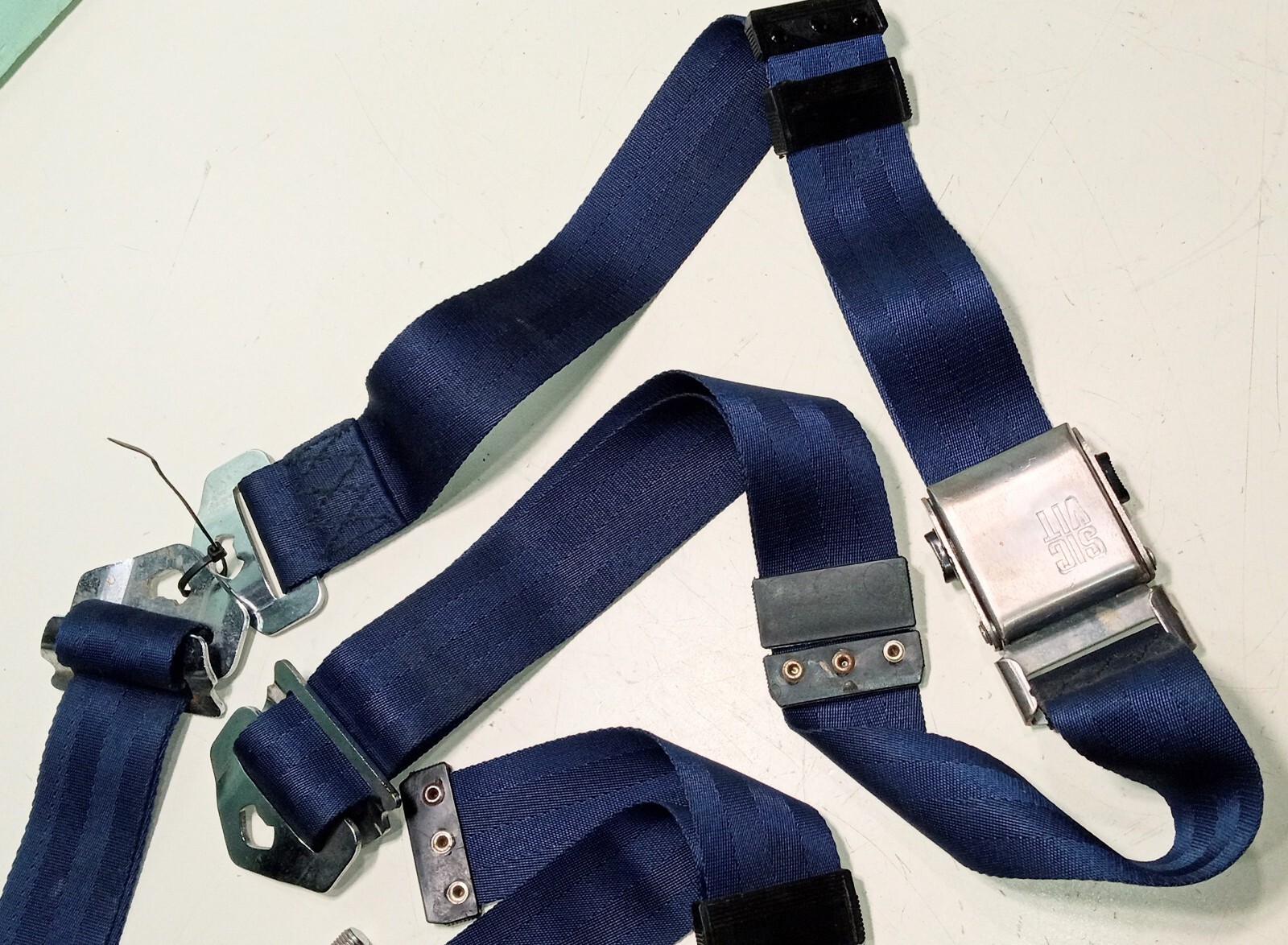 Maserati Ghibli Original Seat Belts_PAIR_ORIGINAL FACTORY GENUINE_VINTAGE OE