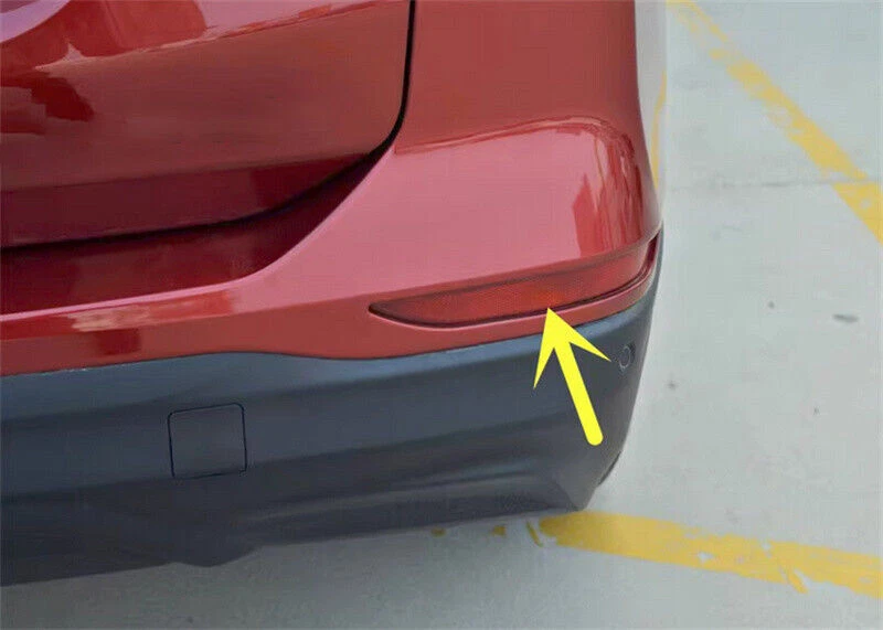 Lámpara reflectora de luces traseras de freno de parachoques trasero derecho para Chevrolet Chevy Equinox 18-20 Foto 2 de 4