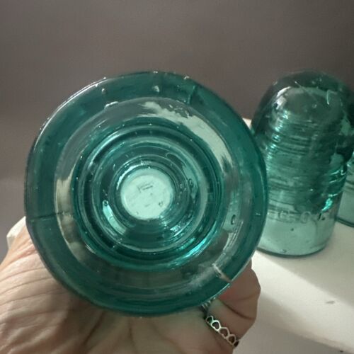 Set Of 3 Antique Swirly Aqua Glass B Brookfield Beehive Insulator. J 3 And H Top - Picture 8 of 11