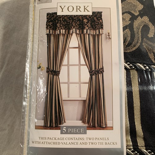 Vintage York 5 Piece Curtains. New Old Stock - Picture 6 of 8
