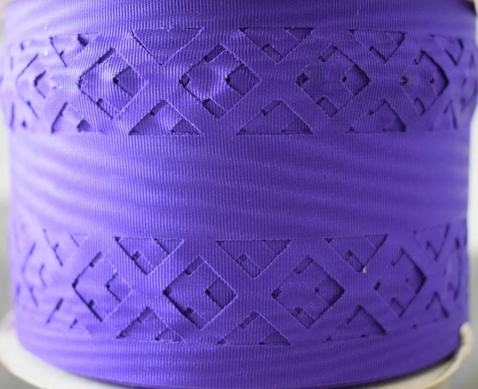 Purple Ribbon Lattice Trellis X Pattern Design 3621 10 yards Roll 2 1/2 Wide WFR - Image 2 of 4