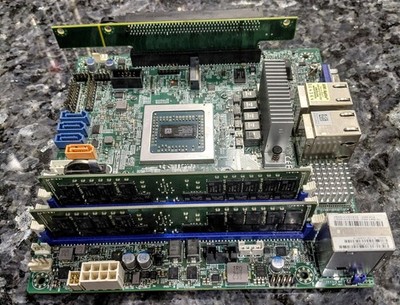 Supermicro M11SDV-8C-LN4F Mainboard / 64GB DDR-4 / Power Supply / PCI-E Riser