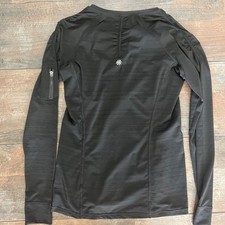 ATHLETA Small Half Zip long Sleeve Top ZIPPER POUCH