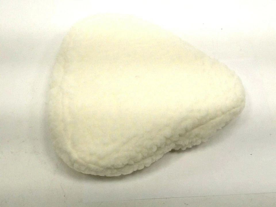 Funda de asiento de bicicleta acolchada de piel de oveja de imitación Foto 3 de 4