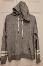 Old Navy Womens Gray long sleeved hooded sweatshirt. Ribbed Cuff Hem.