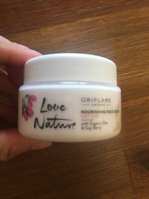 Oriflame Love Nature Nourishing Face Cream with Organic Oat & Goji Berry 50ml