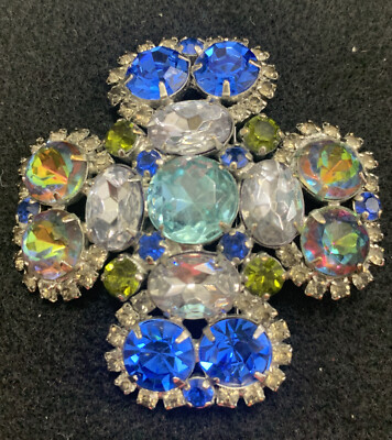 VINTAGE RUNWAY HAUTE COUTURE PIERRE BALMAIN PARIS JEWELED MALTESE CROSS BROOCH