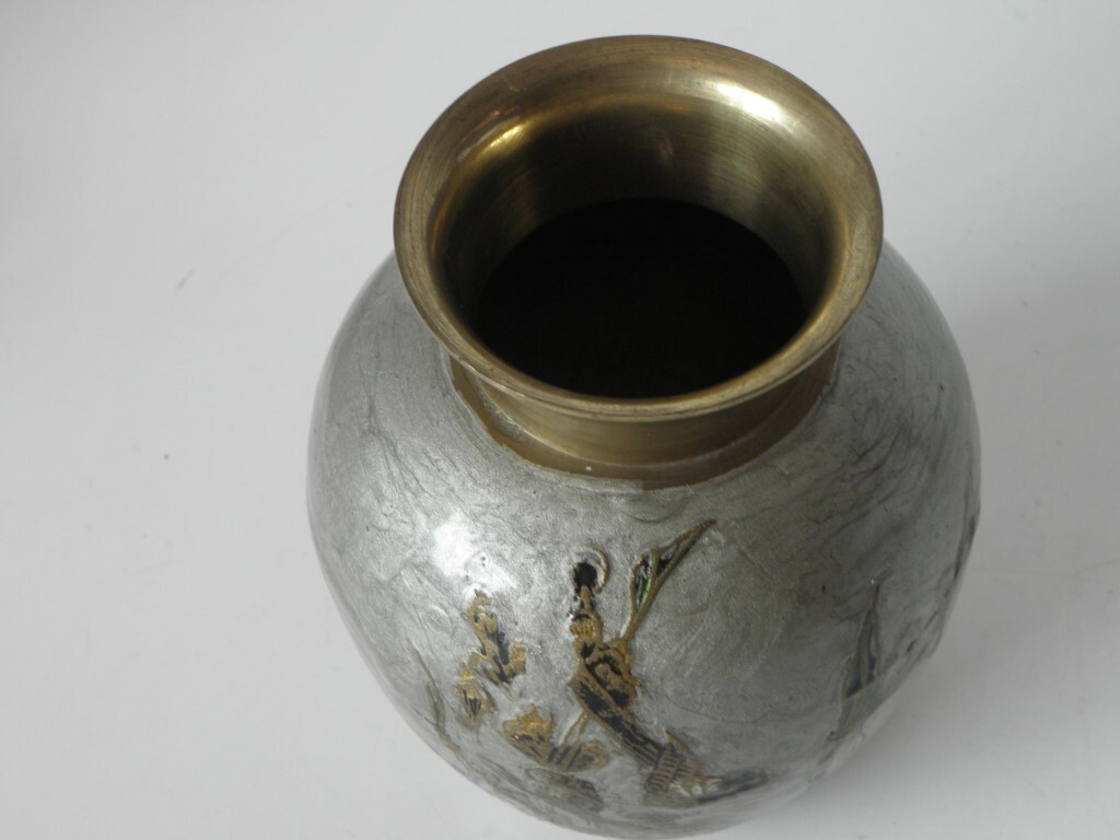 Picture 4 of 5
